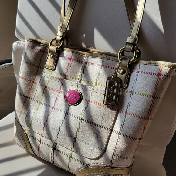 Coach Peyton Tattersall Tote ~ Well-Loved ~ Needs TLC ~ Hang Tag FINAL PRICE! - Picture 9 of 16